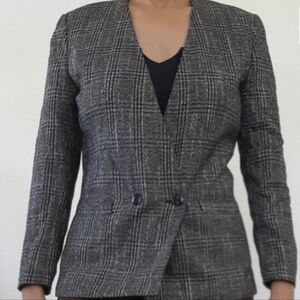 Suits, LTD. Vintage Wool blend blazer